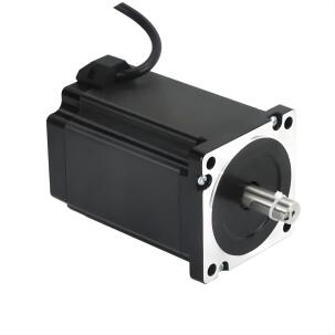 Motor de passo NEMA34 86AM100 com torque 10Nm, corrente de fase 6,0A, ângulo de passo 1,8°, flange 86mm, eixo 14mm, comprimento 128mm, peso 4,1kg, resistência 0,75Ω, indutância 5,3mH e proteção IP40