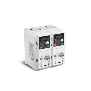Inversor de frequência KC100-4T-01R5G trifásico com potência 1,5kW, tensão entrada 320-460VAC, saída 0-600Hz, corrente saída 3,7A, interface RS485 MODBUS e proteção IP20